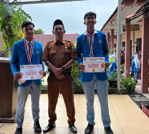 Juara 2 Turnamen Basketball